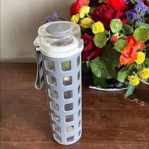 Ello Gray Glass Water Bottle with Silicone Sleeve